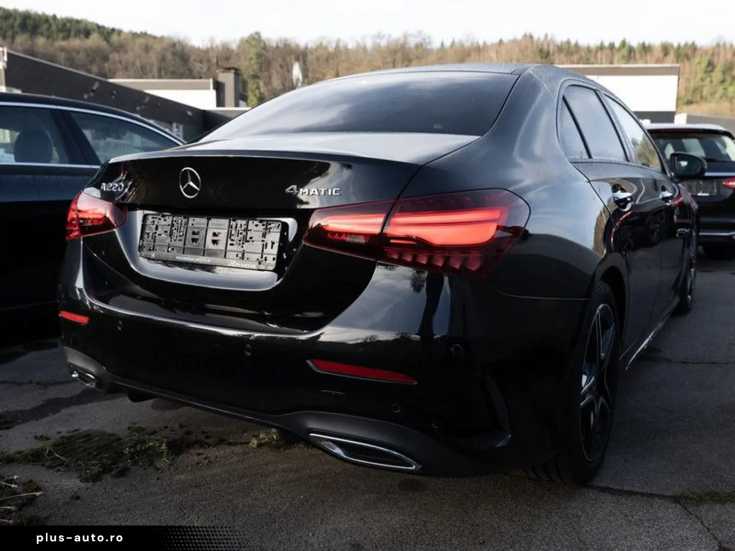 MERCEDES-BENZ A 220 4M Limo AMG-Sport MLB Pano AHK HUD Night