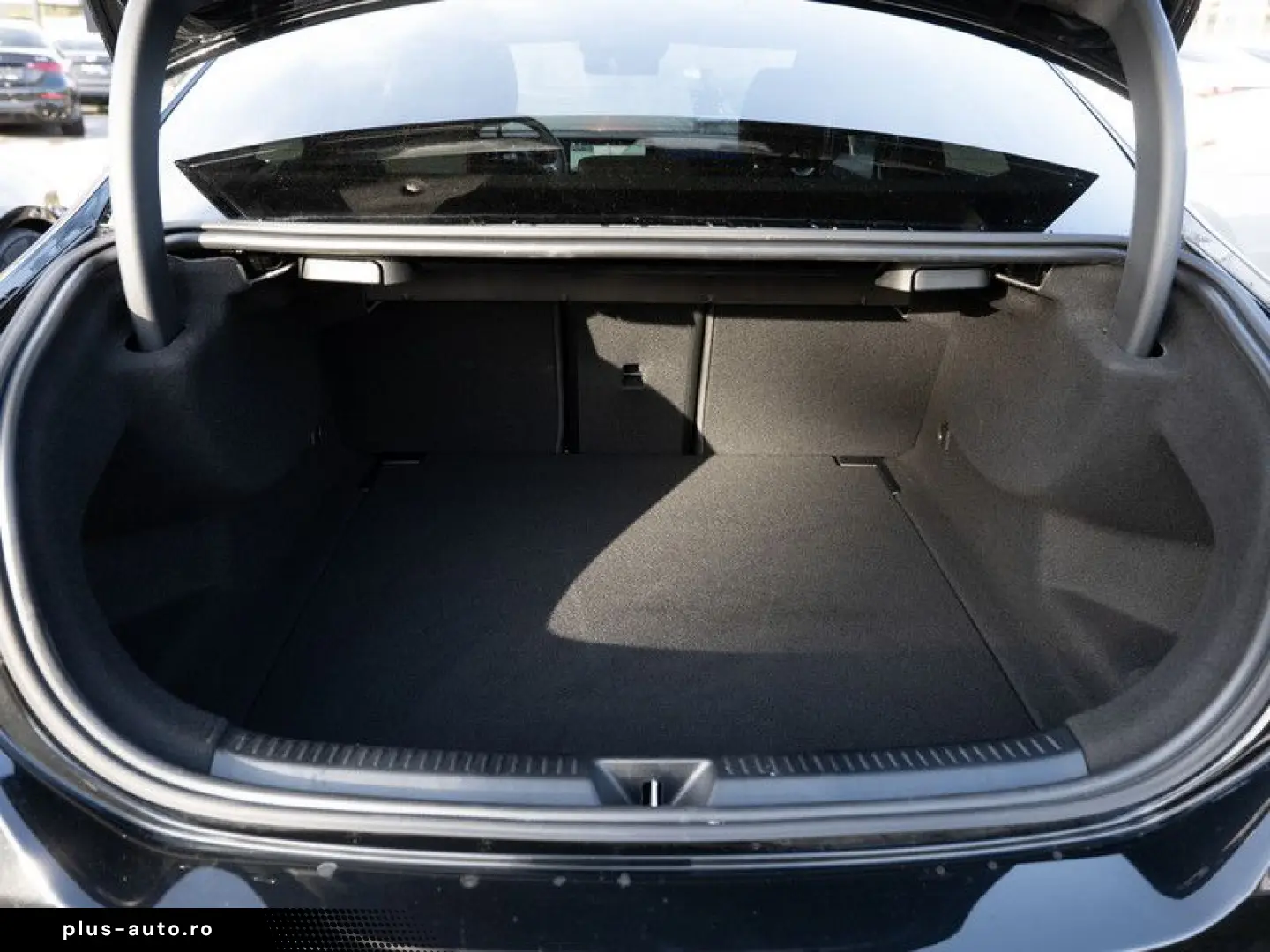 MERCEDES-BENZ A 220 4M Limo AMG-Sport MLB Pano AHK HUD Night