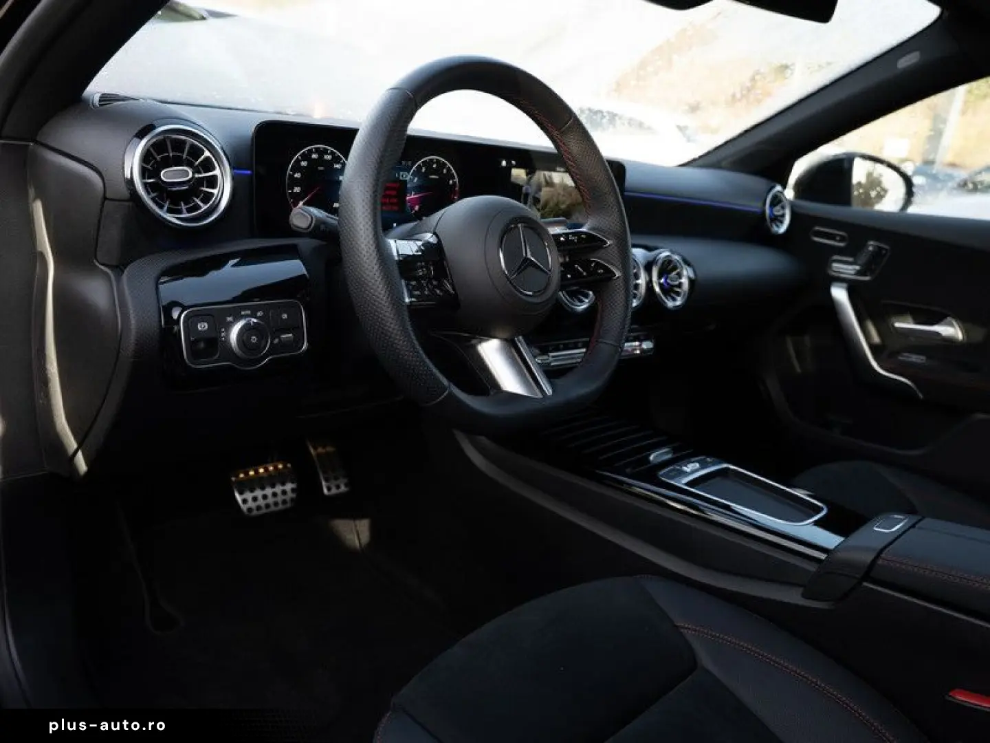 MERCEDES-BENZ A 220 4M Limo AMG-Sport MLB Pano AHK HUD Night