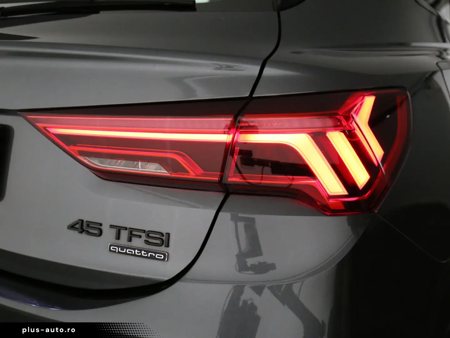 AUDI Q3 Sportback 2.0 TFSI quattro S-tronic S line  L