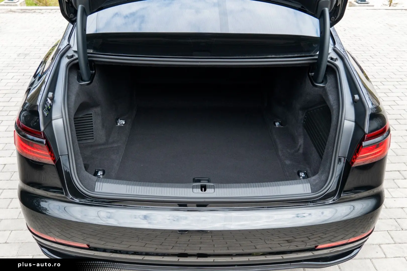 AUDI A8 50 TDI SLINE MASSAGE.PANO.B&O.MATRIX..AHK.