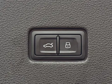 AUDI RSQ8 performance BLACK KERAMIK PANO HUD OLED