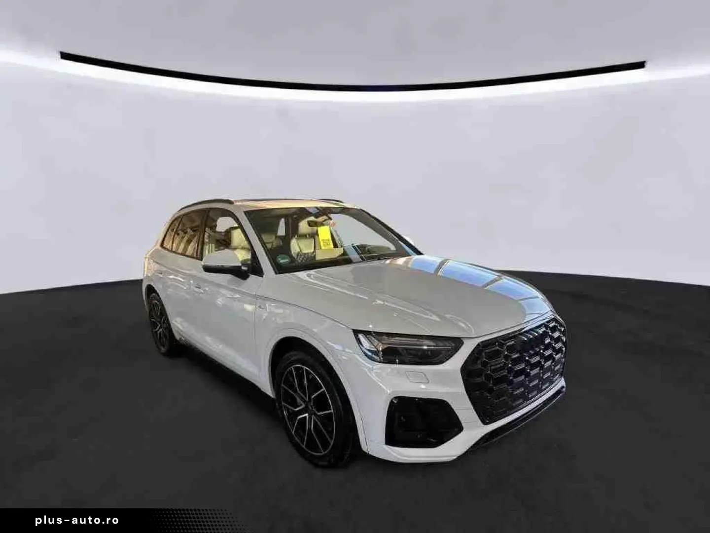 AUDI Q5 40 TDI. S-Line B&O MATRIX PANO AHK LUFT RAUTE