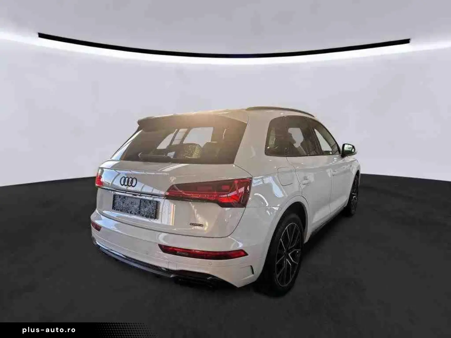 AUDI Q5 40 TDI. S-Line B&O MATRIX PANO AHK LUFT RAUTE