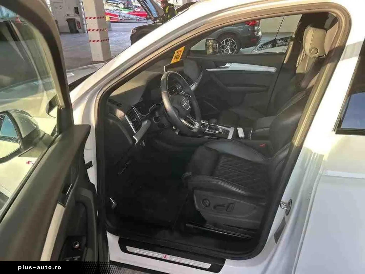 AUDI Q5 40 TDI. S-Line B&O MATRIX PANO AHK LUFT RAUTE