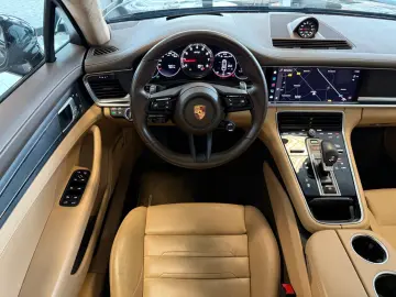 PORSCHE Panamera GTS Matrix ACC Bose Pano SoftClose 360