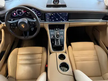 PORSCHE Panamera GTS Matrix ACC Bose Pano SoftClose 360