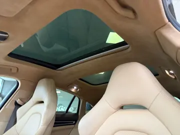PORSCHE Panamera GTS Matrix ACC Bose Pano SoftClose 360