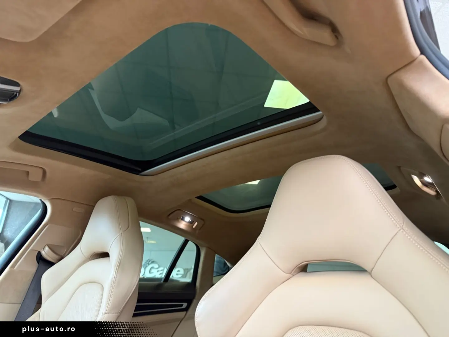 PORSCHE Panamera GTS Matrix ACC Bose Pano SoftClose 360