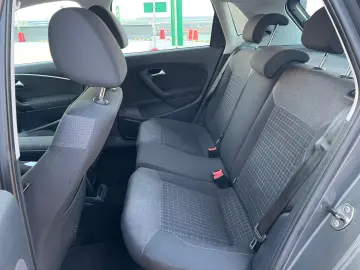 Volkswagen Polo 1.4TDI 01.2016 NAVI JANTE RATE CU BULETINUL