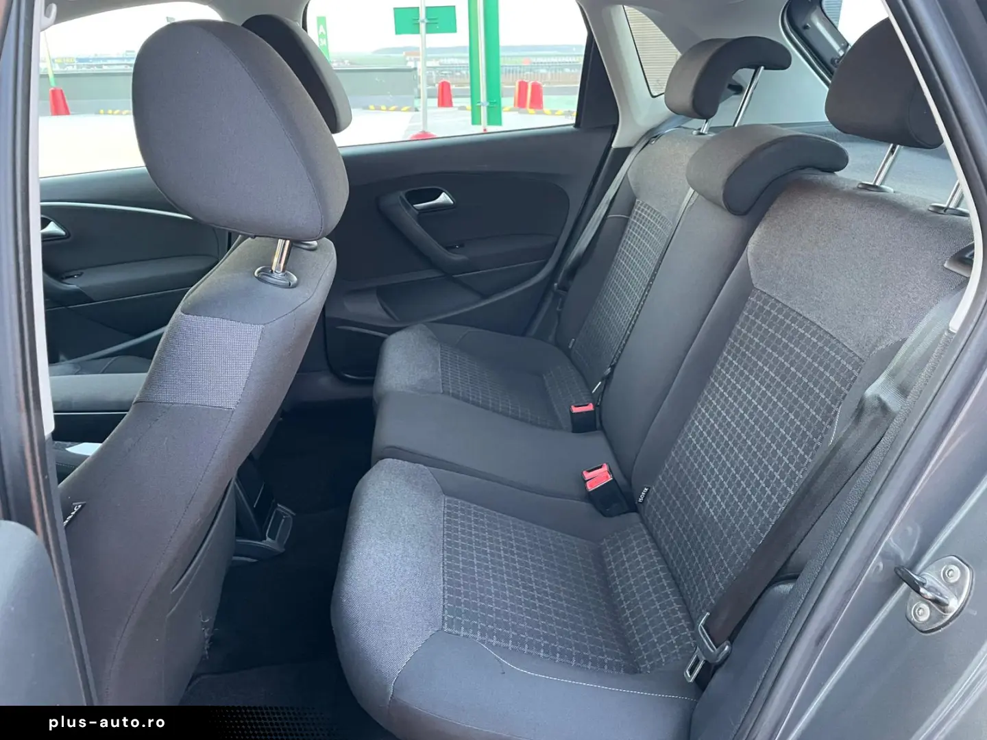 Volkswagen Polo 1.4TDI 01.2016 NAVI JANTE RATE CU BULETINUL