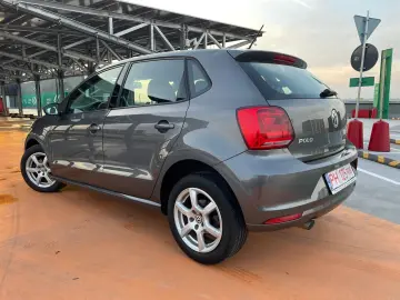 Volkswagen Polo 1.4TDI 01.2016 NAVI JANTE RATE CU BULETINUL