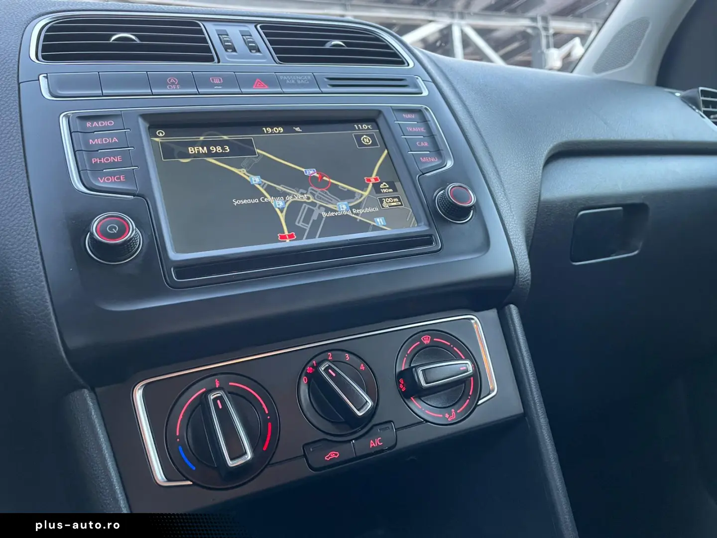 Volkswagen Polo 1.4TDI 01.2016 NAVI JANTE RATE CU BULETINUL