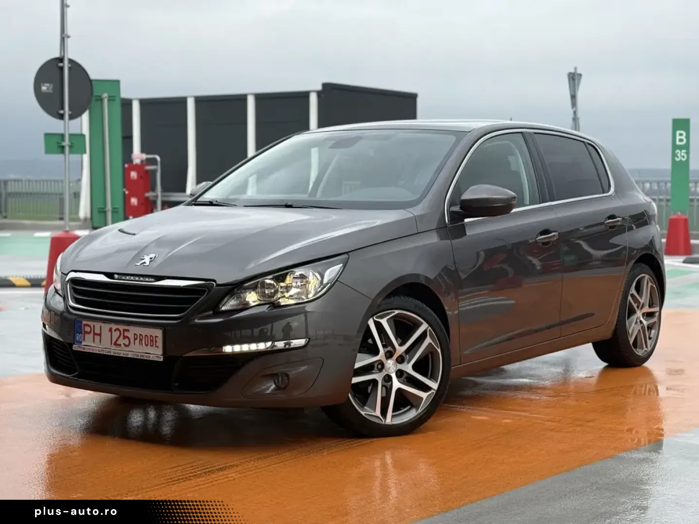 PEUGEOT 308 1.6HDI 120CP PANO CLIMA Navi GARANTIE