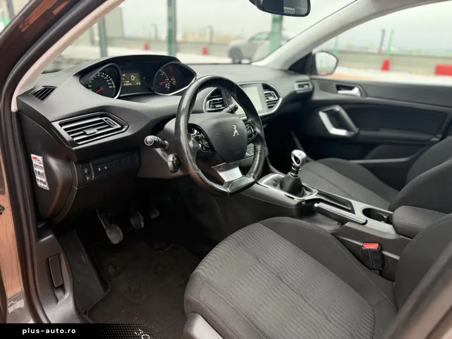 PEUGEOT 308 1.6HDI 120CP PANO CLIMA Navi GARANTIE