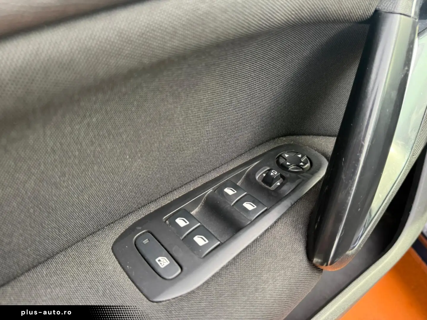 Peugeot 308 SW 1.6HDI BLUEHDI PANO Automat 2016 GARANTIE