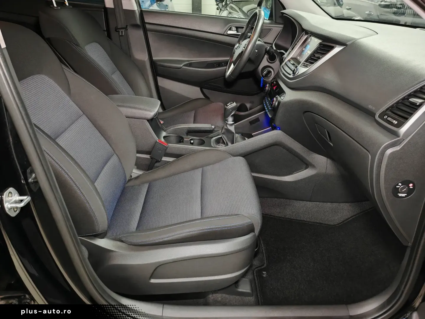 Hyundai Tucson blue 1.7 CRDi 2WD Classic