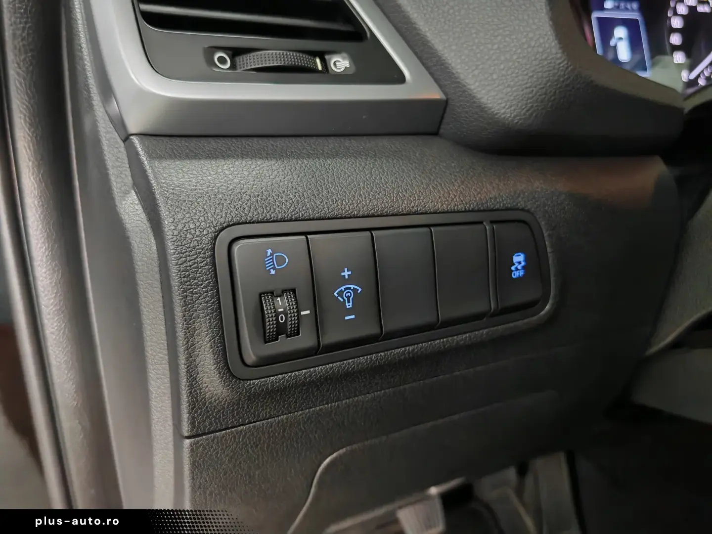 Hyundai Tucson blue 1.7 CRDi 2WD Classic