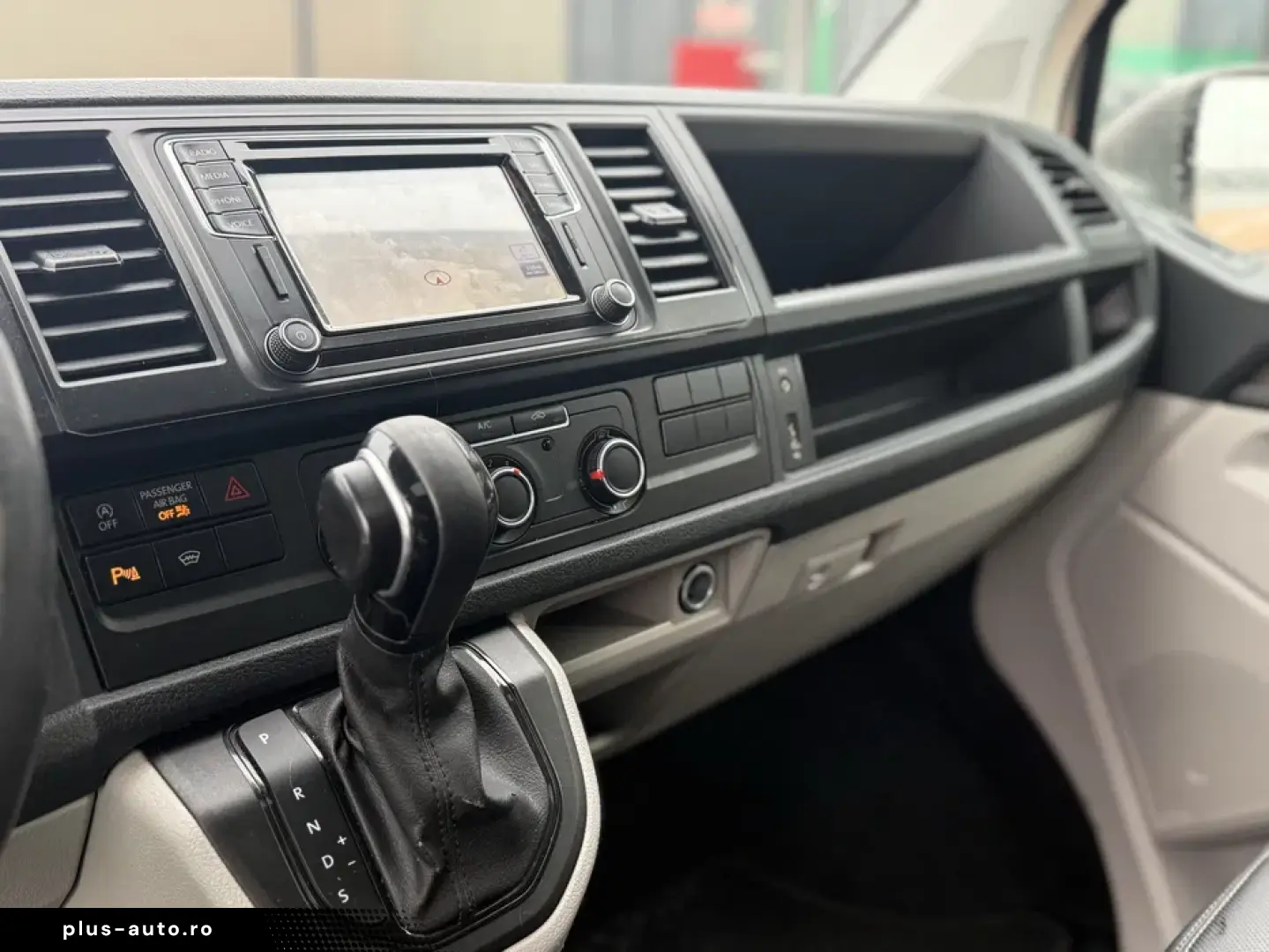 Volkswagen Transporter T6 2.0TDI CUTIE AUTOMATA   TRAPA