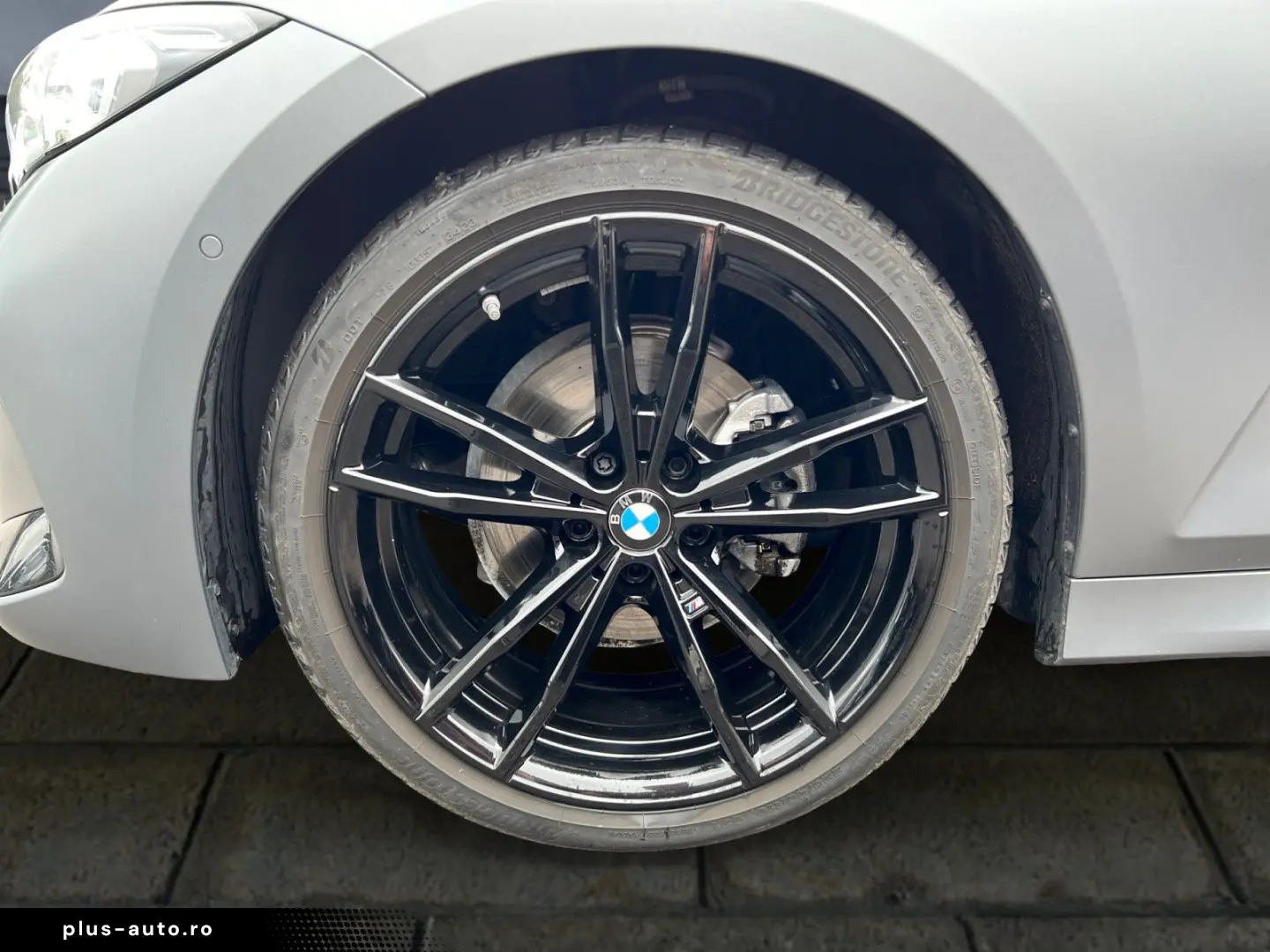 BMW 320d xDrive M Sport MMRY GLASDACH KMFRTZGNG 360