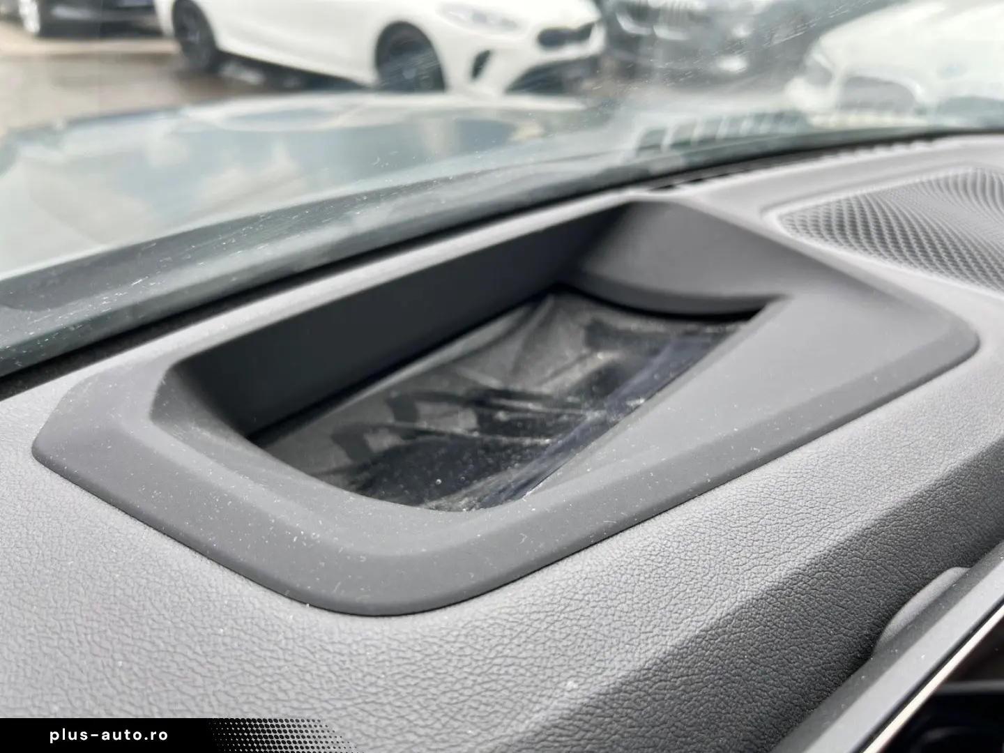 BMW 320d xDrive M Sport MMRY GLASDACH KMFRTZGNG 360