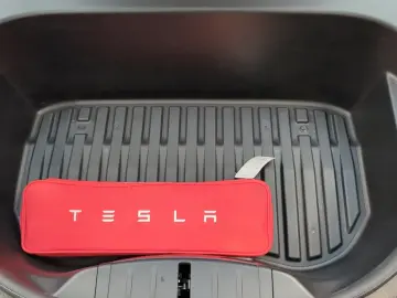 TESLA Model 3 Standard Range PLUS 55kWh Facelift A.Pil