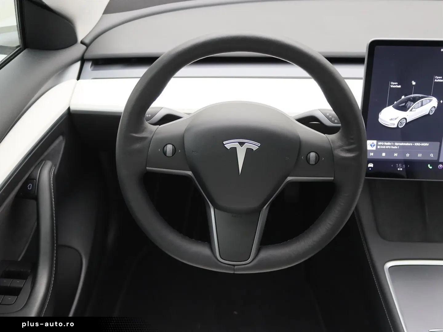 TESLA Model 3 Standard RWD Plus FACELIFT [ Weiß LEDER