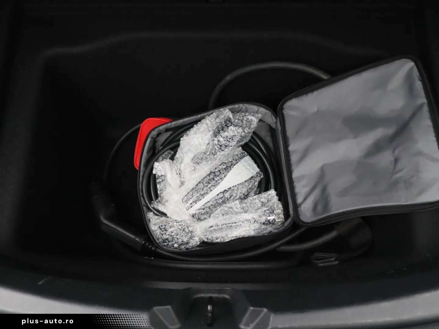 TESLA Model 3 Standard RWD Plus FACELIFT [ Weiß LEDER