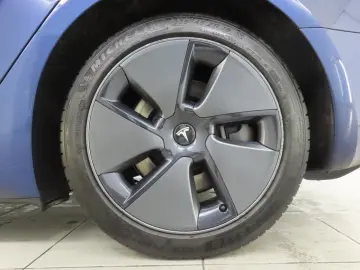 TESLA Model 3 Standard RWD Plus FACELIFT 100% SoH [ LF