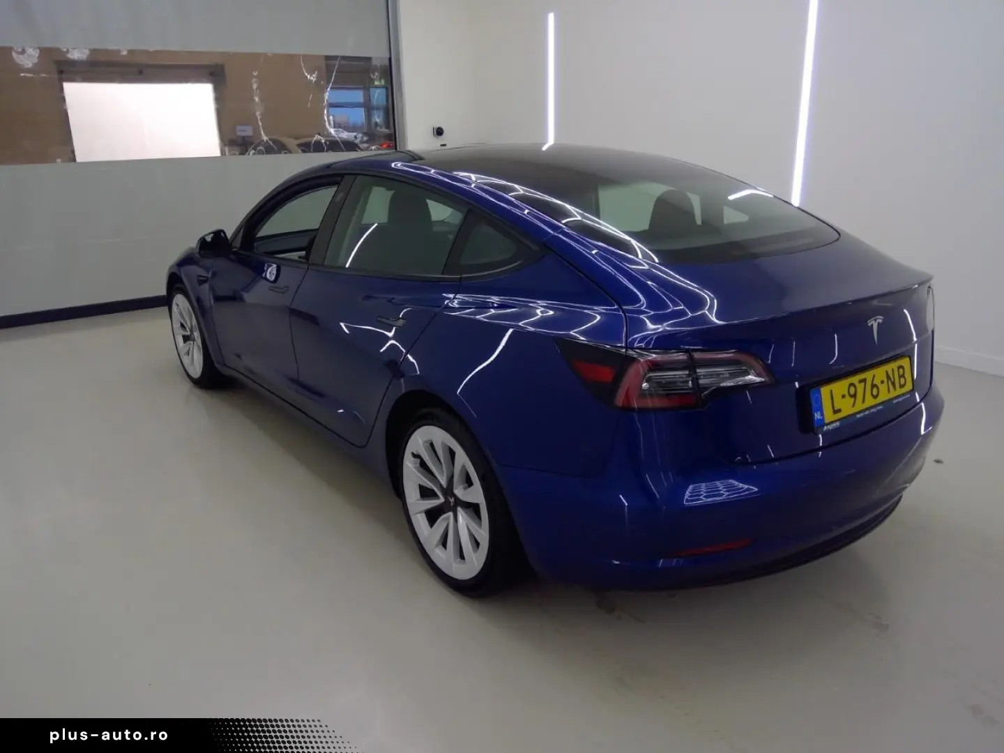 TESLA Model 3 Standard RWD Plus FACELIFT [ LFP ACCU WA