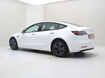 TESLA Model 3 Standard RWD Plus FACELIFT [ LFP ACCU WA