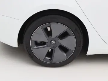 TESLA Model 3 Standard RWD Plus FACELIFT [ LFP ACCU WA