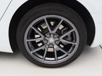 TESLA Model 3 Standard RWD Plus FACELIFT [ LFP ACCU WA