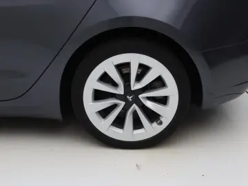 TESLA Model 3 Standard RWD Plus FACELIFT [ LFP ACCU WA