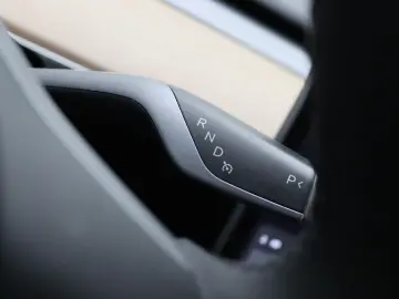 TESLA Model 3 Standard RWD Plus FACELIFT [ LFP ACCU WA