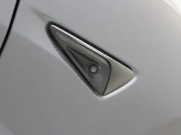 TESLA Model 3 Standard RWD Plus FACELIFT [ LFP ACCU WA