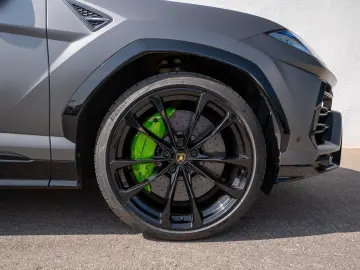 LAMBORGHINI Urus 23  B&O PANO MASSAGE