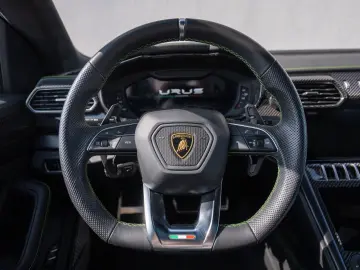 LAMBORGHINI Urus 23  B&O PANO MASSAGE
