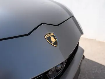 LAMBORGHINI Urus 23  B&O PANO MASSAGE