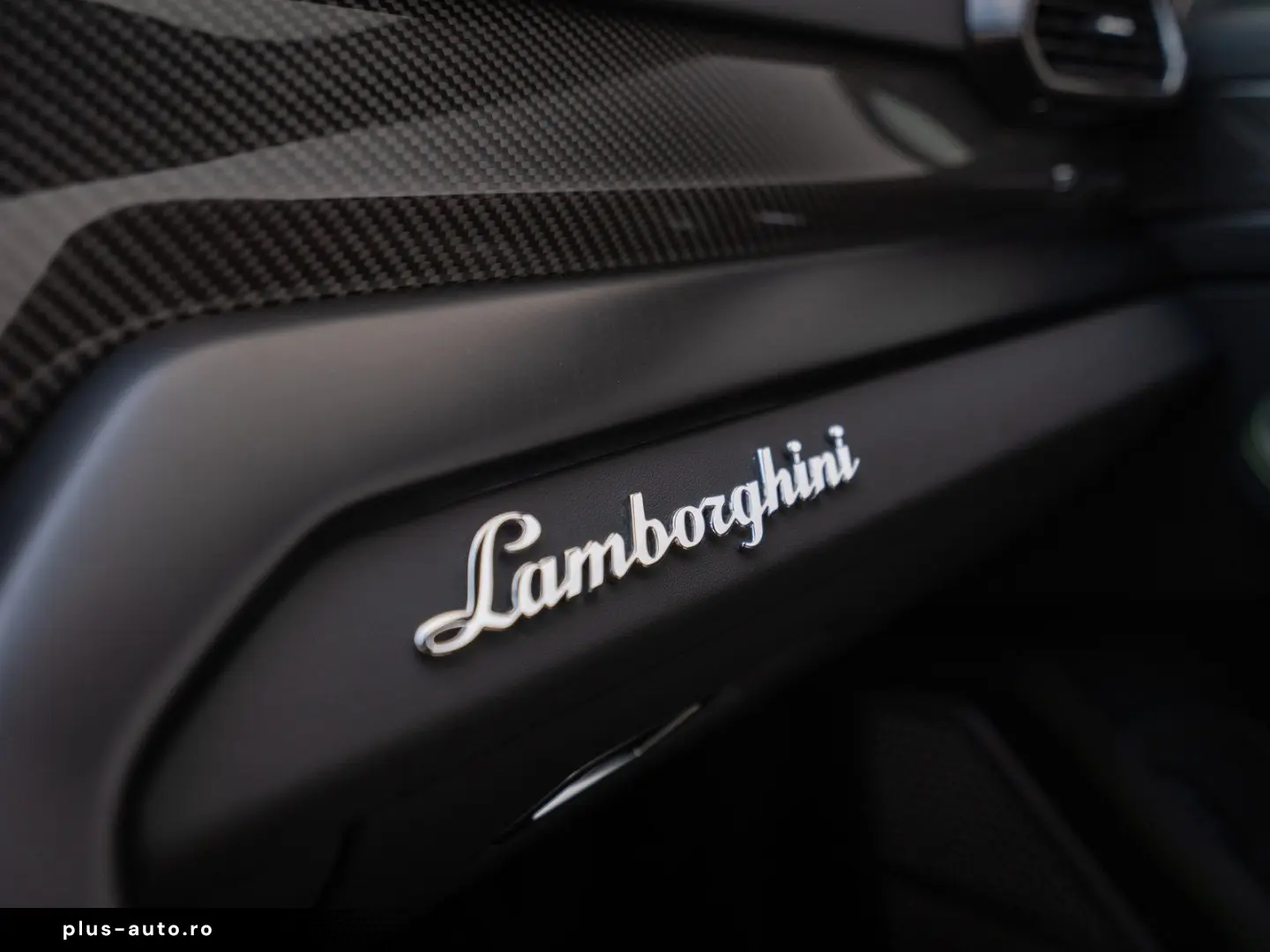 LAMBORGHINI Urus 23  B&O PANO MASSAGE