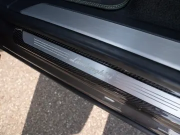 LAMBORGHINI Urus 23  B&O PANO MASSAGE