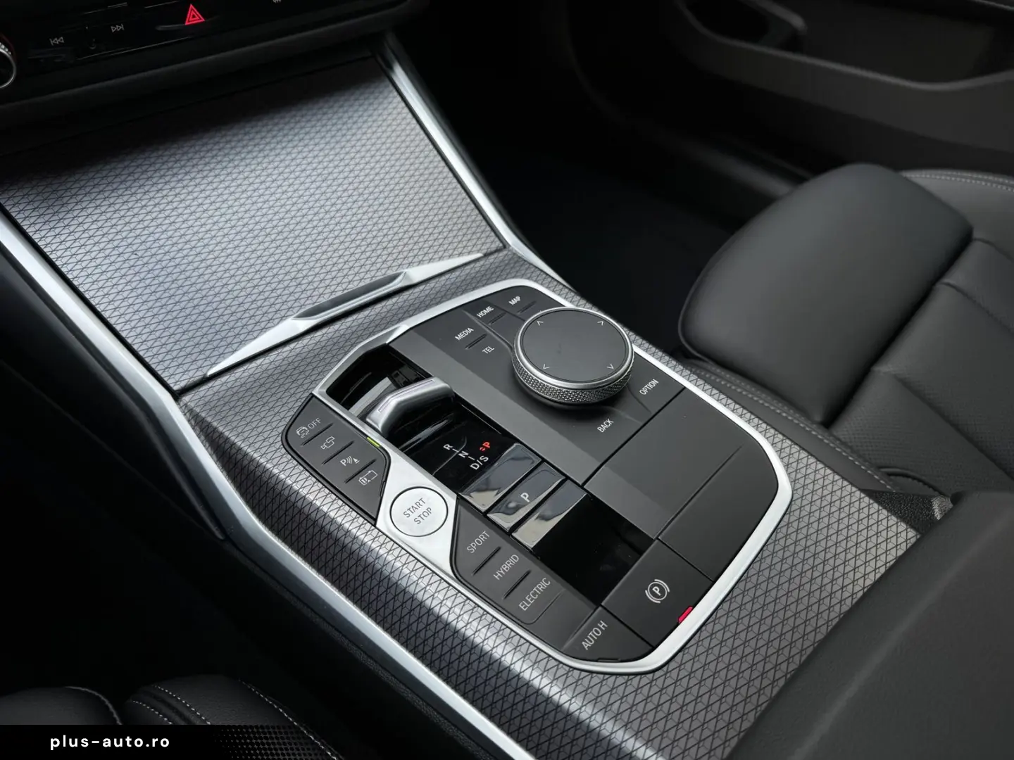 BMW 330e xDrive M Sport Pro DA PA  HuD H K DAB 19 LM