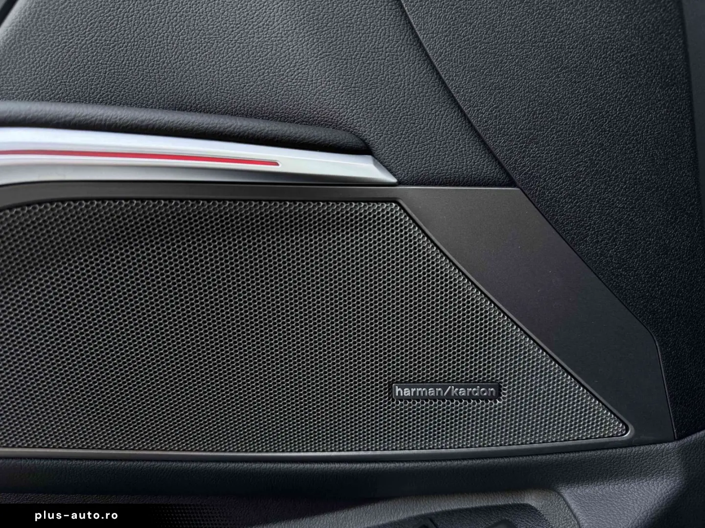 BMW 330e xDrive M Sport Pro DA PA  HuD H K DAB 19 LM