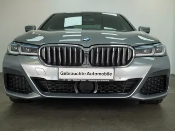 BMW 530d xDrive Limo M Sportpaket STANDHEIZUNG.LASER