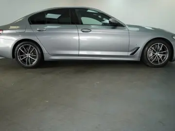 BMW 530d xDrive Limo M Sportpaket STANDHEIZUNG.LASER