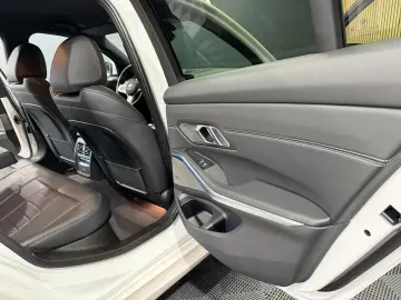 BMW 330e xDrive Aut. M Sport