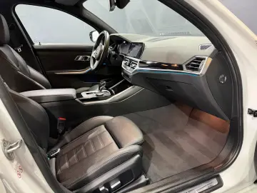 BMW 330e xDrive Aut. M Sport