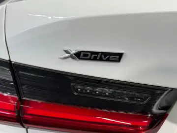 BMW 330e xDrive Aut. M Sport