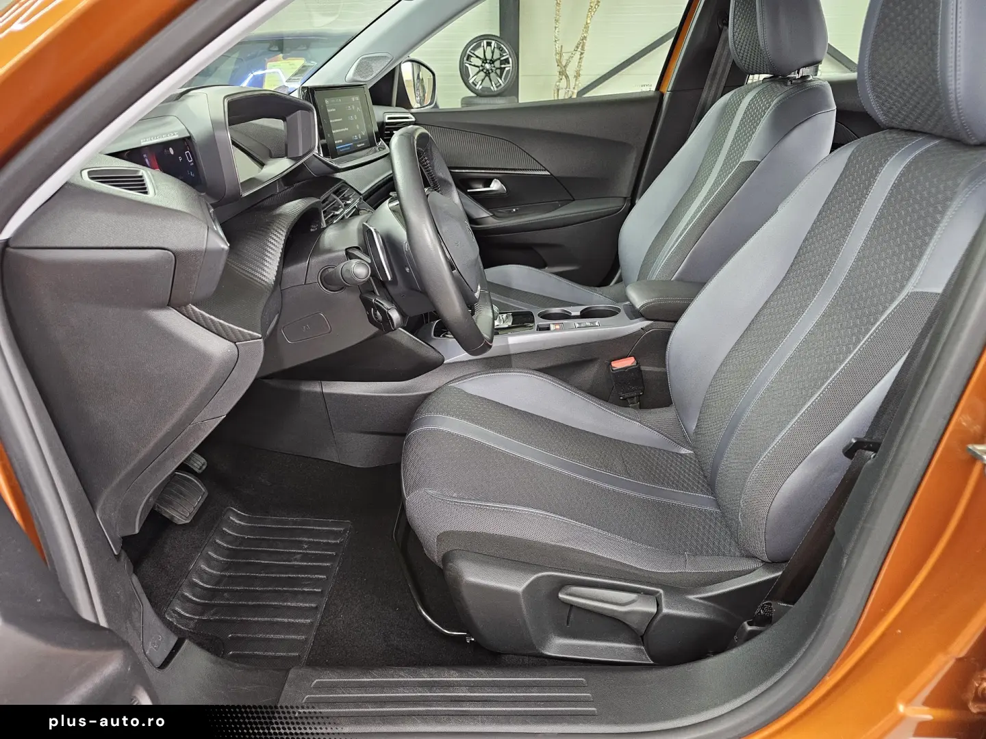 Peugeot 2008 PureTech 130 EAT8 Allure