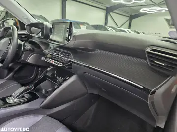 Peugeot 2008 PureTech 130 EAT8 Allure